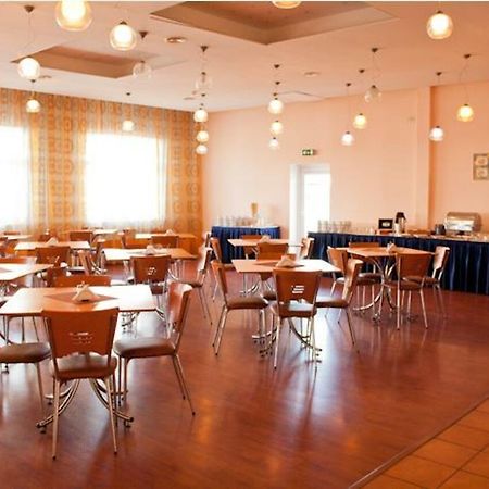 ריגה Hotel Skanste מראה חיצוני תמונה